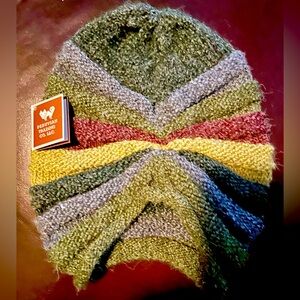 Peruvian Trading Co - NWT oversized slouched gathered beanie.